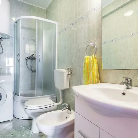 Apartments Valiza III Large Apartment - 3 Bedrooms And Parking Space I Apartments Valiza IV Senj  Exterior foto