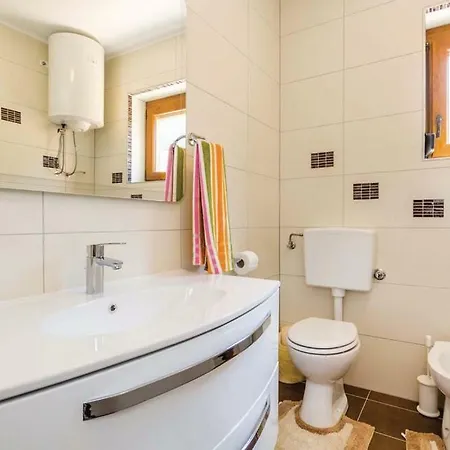 Apartments Valiza III Large Apartment - 3 Bedrooms And Parking Space I Apartments Valiza IV Senj  Exterior foto