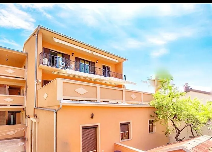 Apartments Valiza III Large Apartment - 3 Bedrooms And Parking Space I Apartments Valiza IV