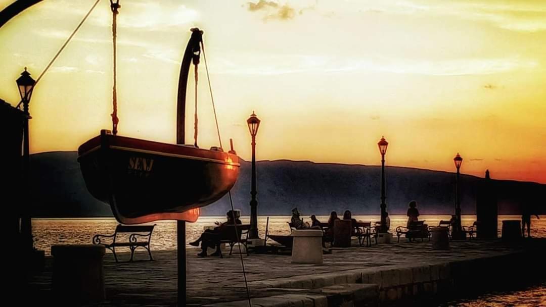 Valiza Iii Large - 3 Bedrooms And Parking Space I Valiza Iv * Senj (Lika-Senj)